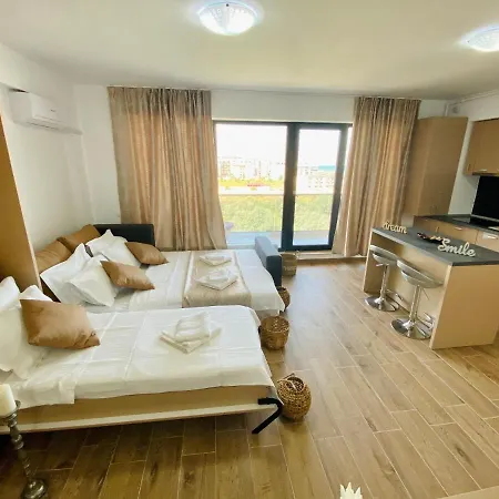 Bliss - Mamaia Nord *